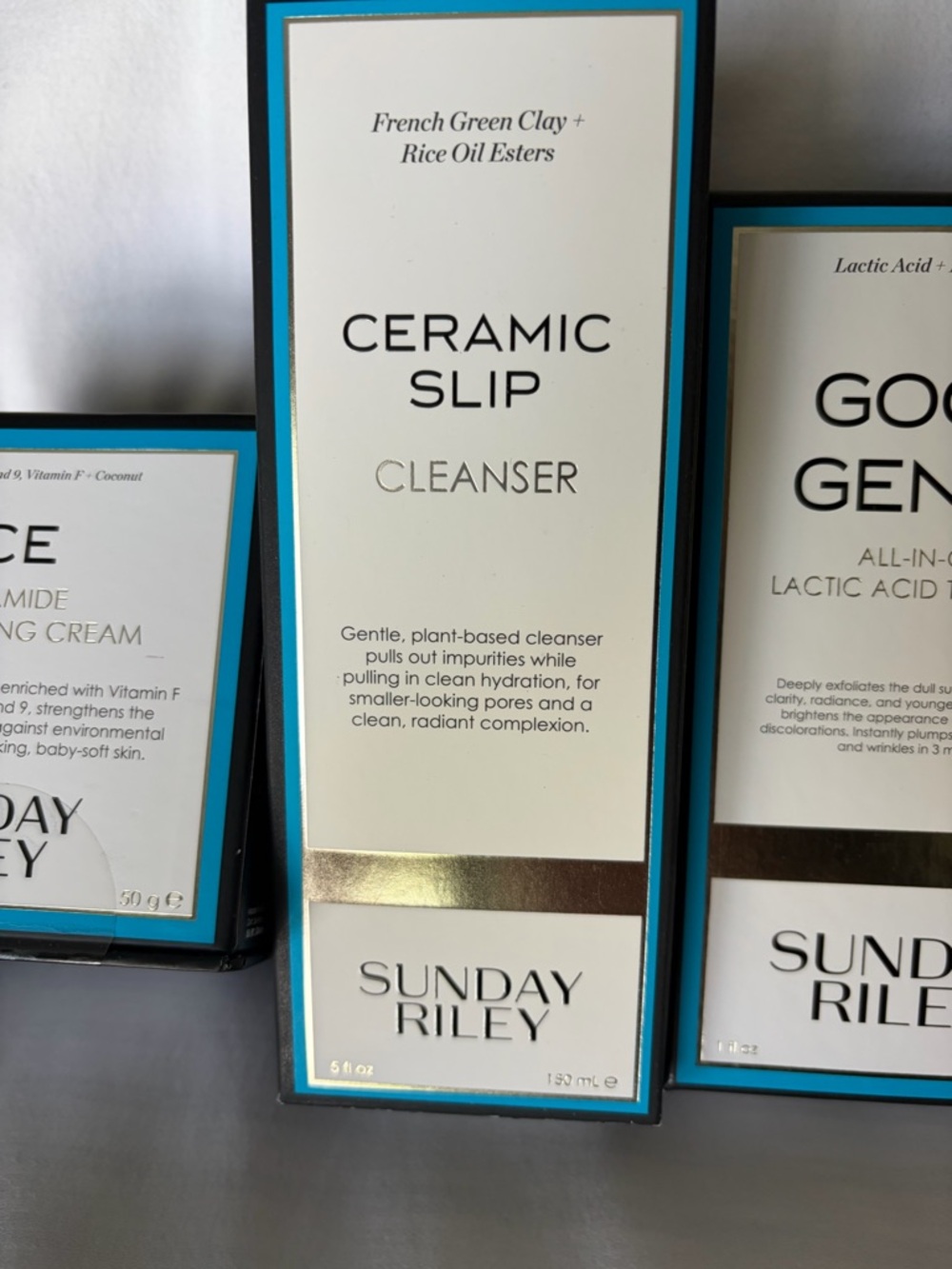 Sunday Riley skincare bundle - Picture 3 of 7